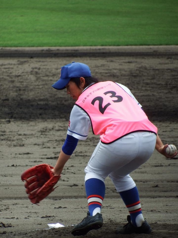女子野球_松谷2 (600x800)